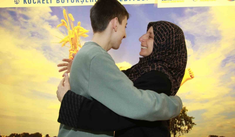 Özel birey Ahmet memur oldu