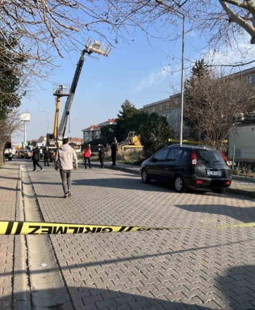 Bahçelievler’de vinç sepetinden düşen 4 işçi yaralandı