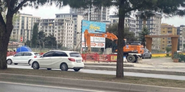 Kartal’da denize dökülen atık su çevreye kötü koku yaydı