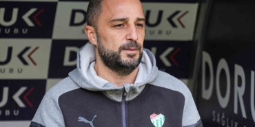 Bursaspor’un yeni teknik direktörü ilk galibiyetini aldı