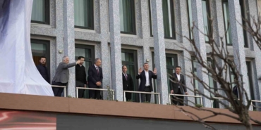 CHP lideri Özgür Özel: "İmamoğlu çıkana kadar İBB’de olacağız"