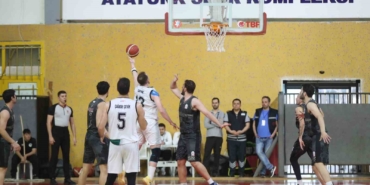 Sakarya Büyükşehir basket takımı turu geçti