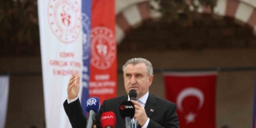 Bakan Bak, Edirne’de ihya edilen Peykler Medresesi’nin açılışını yaptı