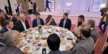 Gaziler, şehit yakınları ve STK’lar Bahçelievler Belediyesi’nin iftarında bir araya geldi