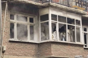 İnegöl’de 2 katlı ev alevlere teslim oldu