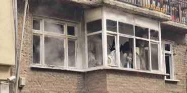 İnegöl’de 2 katlı ev alevlere teslim oldu