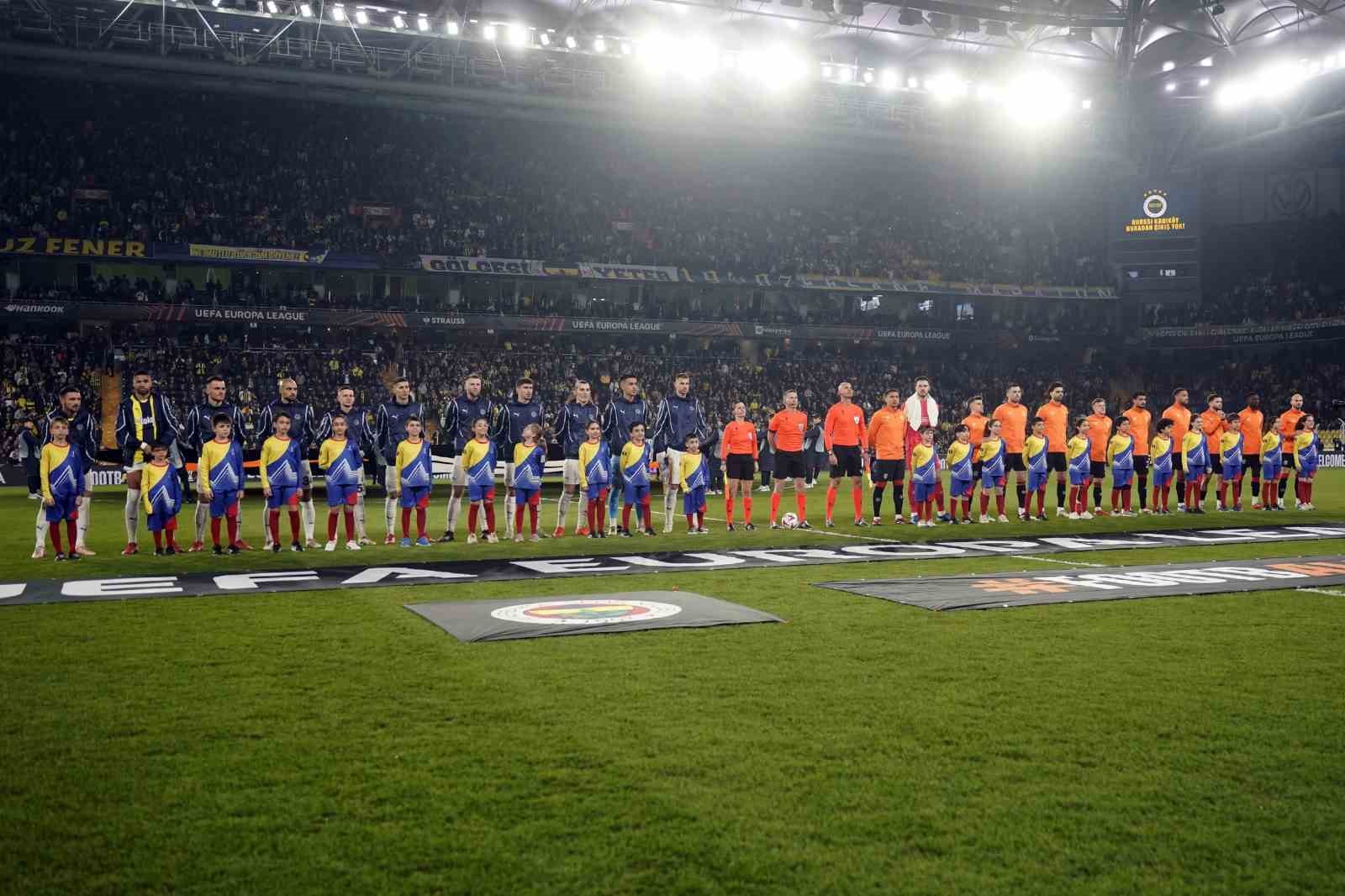 UEFA Avrupa Ligi: Fenerbahçe: 0 - Rangers: 1 (Maç devam ediyor)