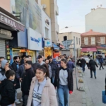 İstanbul’da Ramazan’ın ilk gününde pide kuyruğu