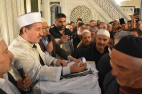 Bilecik’te bütün camilerde Kadir Gecesi dualarla idrak edildi