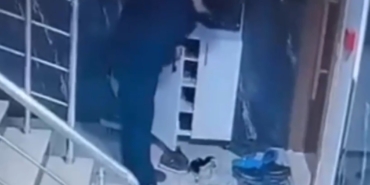 Ayakkabı hırsızlığı kamerada