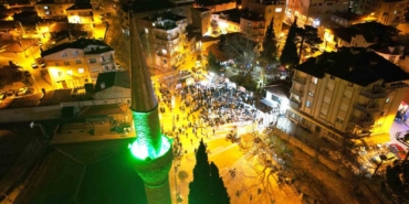 Çocuklar Ramazan’ın manevi atmosferini teravih namazında yaşadı