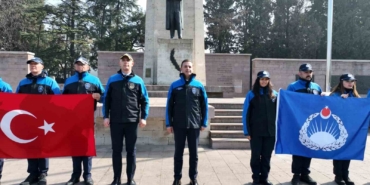 İstiklal Madalyalı dedenin torunu İstiklal Marşı’nı gururla okudu