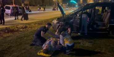 Maltepe’de hafif ticari araç takla attı: 4 yaralı