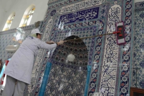 Kartal’da bayram öncesi ibadethanelerde temizlik çalışması başlatıldı