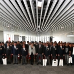 Gazilere milli bayram kıyafeti hediye edildi