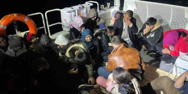 Ayvacık açıklarında 23 kaçak göçmen yakalandı
