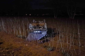 Bursa’da otomobil tarlaya uçtu: 1 yaralı