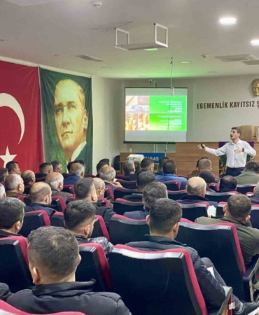 Tohum firmasından üreticilere eğitim desteği