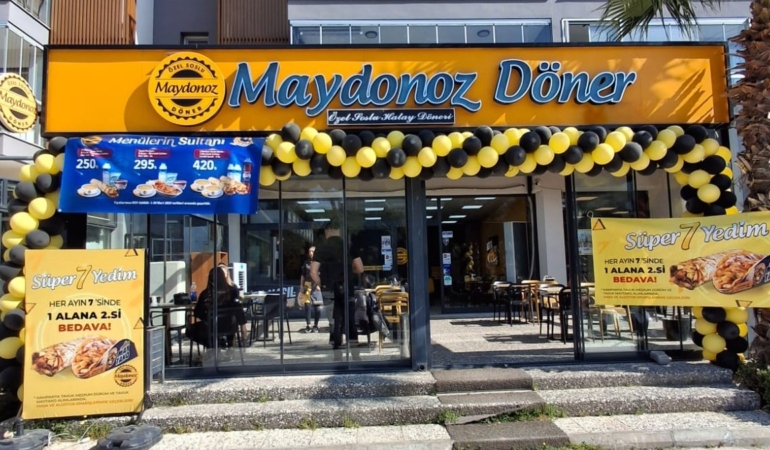 TMSF yönetimindeki Maydonoz Döner şube açmaya devam ediyor
