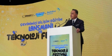 Beylikdüzü’nde çevrimiçi bilişim eğitim lansmanı ve teknoloji festivali düzenlendi