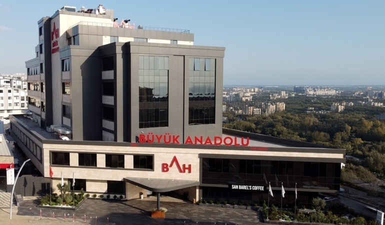 BAH Darıca Hastanesi, Sağlık Bakanlığı’nca ’Obezite Cerrahi Uygulama Merkezi Belgesi’ ile tescillendi