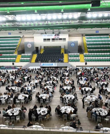 Başkan Yılmaz, şehit aileleri ve gazilerle iftarda buluştu