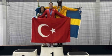 Özel sporcu Aysel Önder, rekor kırarak Avrupa şampiyonu oldu