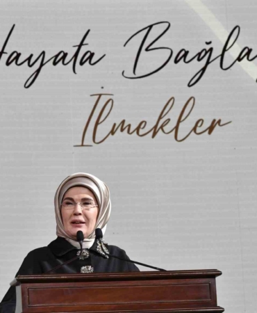 Emine Erdoğan, TİKAD’ın "Hayata Bağlayan İlmekler Projesi" tanıtım programına katıldı