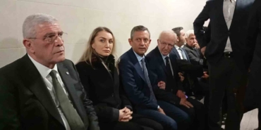 CHP Lideri Özgür Özel, Çağlayan’daki İstanbul Adalet Sarayı’na geldi