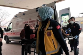 Traktörün altında kalan sürücü yaralandı