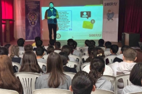 Tekirdağ’da öğrenciler siber tehlikelere karşı bilgilendirildi