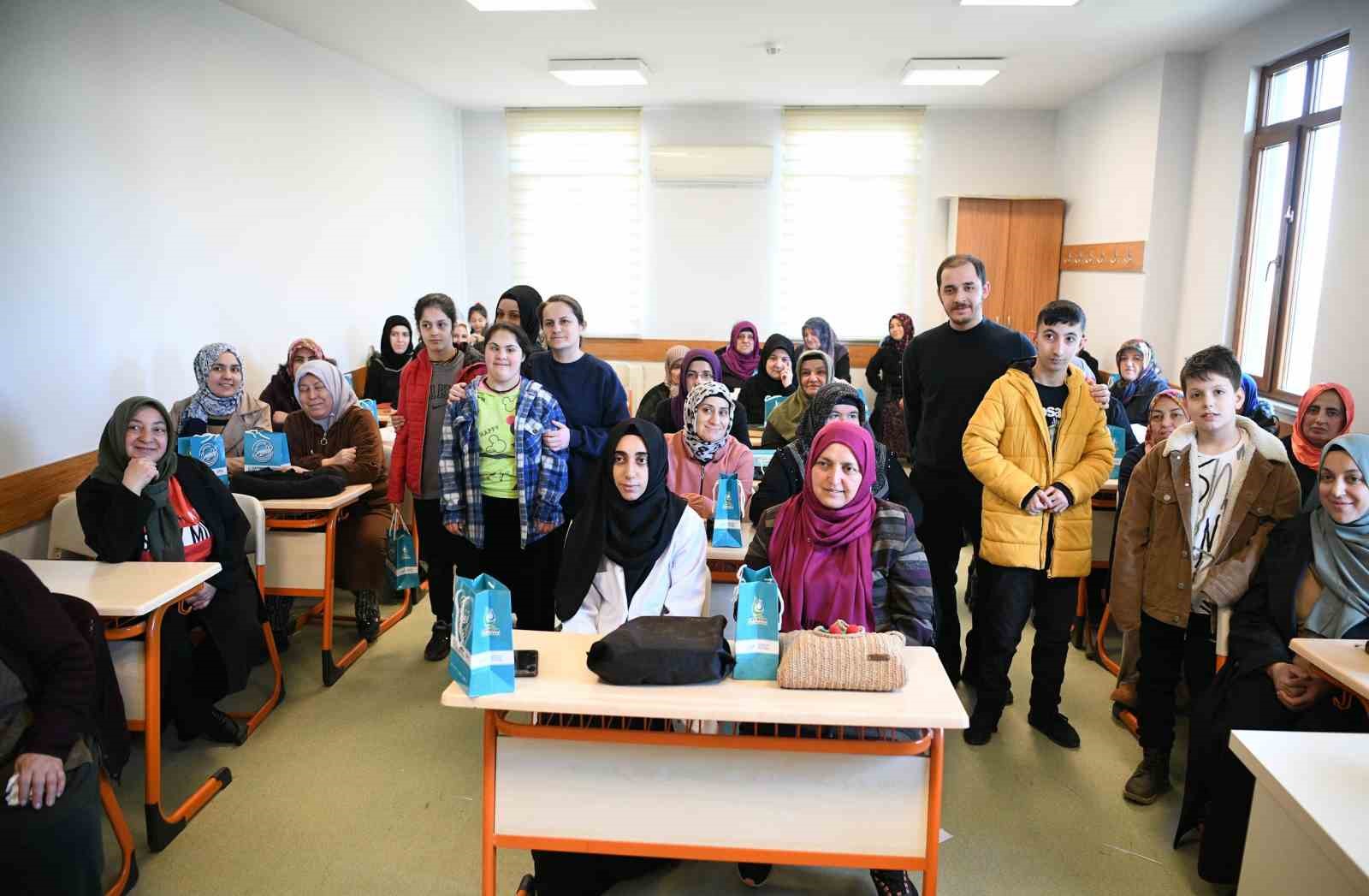 Özel bireylerden en özel 8 Mart hediyesi