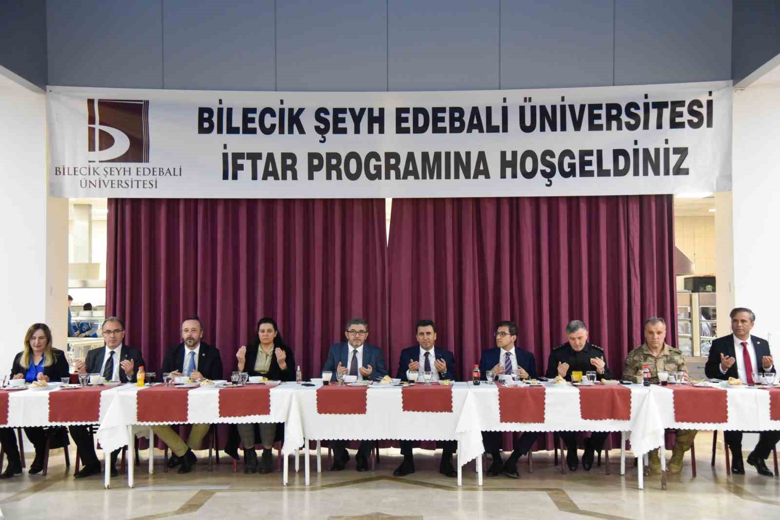 BŞEÜ, personelleri ile iftar yemeğinde bir araya geldi