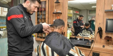 Esenyurt Belediyesi’nden yetim çocuklara ücretsiz berberlik hizmeti