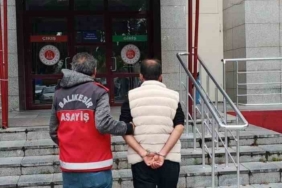 Balıkesir’de altın hırsızı polisten kaçamadı