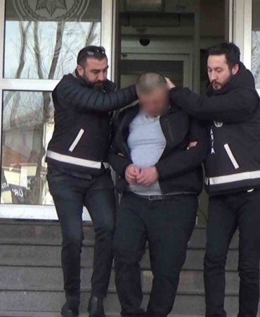 Okul müdürünü boğazından bıçaklayan şahıs hakkında karar