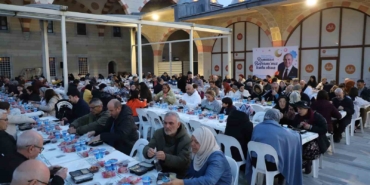 Büyükçekmece ailesi Kadir Gecesi’nde iftar sofrasında buluştu
