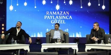 Bağcılar’da milli takım golcüleri futbolseverlerle buluştu