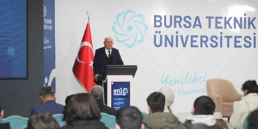 BTÜ konuşmalarının konuğu İbrahim Gülmez: "Sanayi fırsatlarını değerlendirerek başarıya ulaşın"