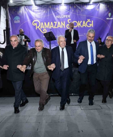 Nilüfer Ramazan sokağına Artvin gecesi renk kattı
