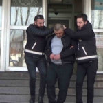 Okul müdürünün boğazını kesen bipolar hastası adliyede