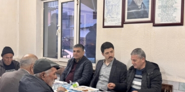 Köy sakinleri iftarda bir araya geldi