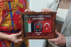 Türkiye birinciliği madalyasını Filistin’e destek için bağışladı