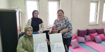 Gebe Okulu’nda anne adaylarına sertifika töreni düzenlendi