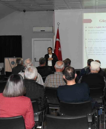 Balıkesir Büyükşehir’den arıcıları bir araya getiren panel