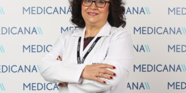 Işıltılı bir cilt için su tüketimi önemli