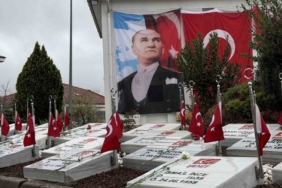 Şehitlik hem gururlandırdı hem de yürekleri burktu
