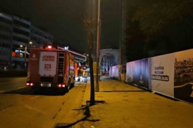 Beyoğlu’nda tarihi camide çıkan yangın korkuttu