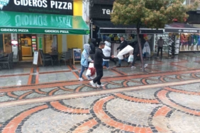 Edirne’de sağanak sonrası dolu yağdı