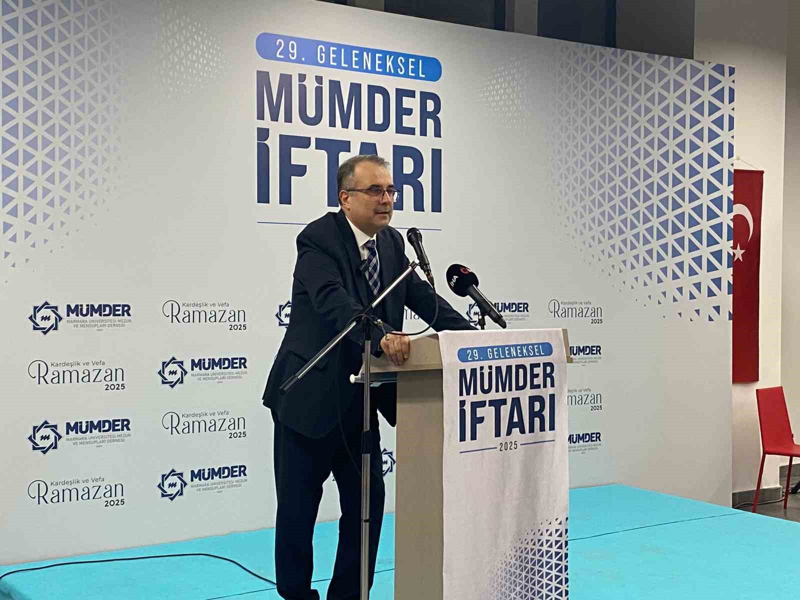 MÜMDER geleneksel iftar programında mezunlar ve öğrenciler buluştu